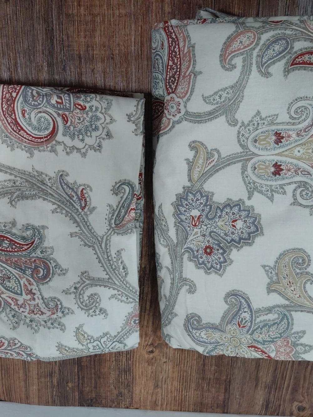 Waverly Cream Paisley Print Comforter Cover with Blue Red Gray Accents 44"x 68"